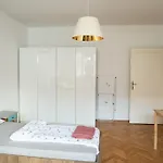 Nice Family Friendly Apartment In The City Center